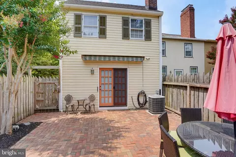 Exterior - 39 E 4th St, New Castle, DE 19720 photo 7 of 7
