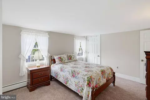Bedroom - 39 E 4th St, New Castle, DE 19720 photo 3 of 6