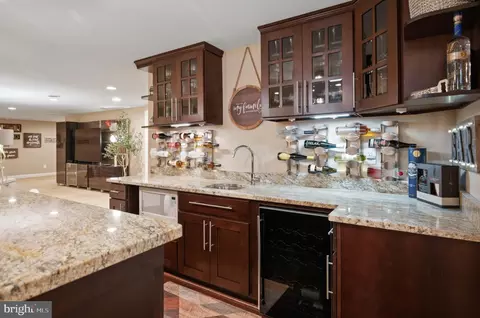 Kitchen - 711 Sloop Ct, Newark, DE 19702 photo 5 of 5