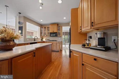 Kitchen - 711 Sloop Ct, Newark, DE 19702 photo 2 of 5