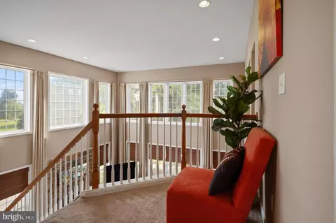 Entry Way - 711 Sloop Ct, Newark, DE 19702 photo 5 of 6