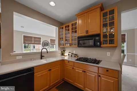 Kitchen - 711 Sloop Ct, Newark, DE 19702 photo 3 of 5