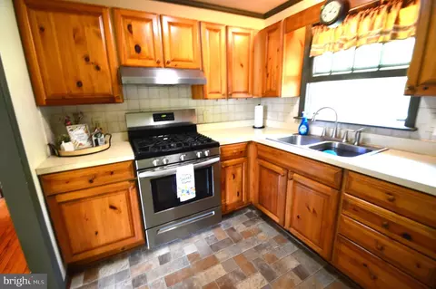 Kitchen - 307 Ratledge Rd, Townsend, DE 19734 photo 2 of 4