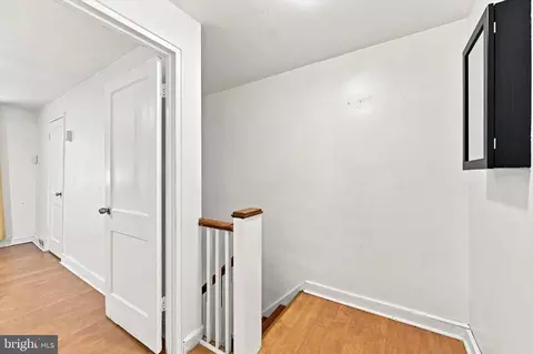 Entry Way - 335 E 35th St, Wilmington, DE 19802 photo 2 of 2