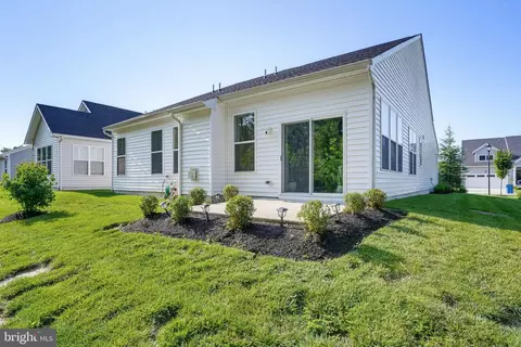 Exterior - 511 Davis Falls Dr, Newark, DE 19702 photo 5 of 6