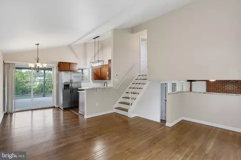Living - 1125 Greentree Rd, Newark, DE 19713 photo 5 of 5
