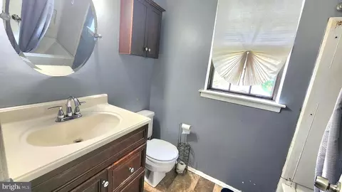 Entry Way - 22 Broadleaf Dr, Newark, DE 19702 photo 10 of 11
