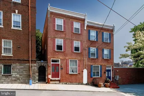 307 W 5th St, Wilmington, DE 19801