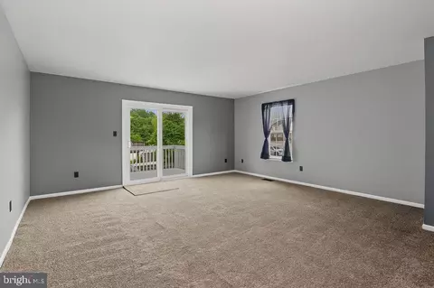 Living - 200 Vercelli Dr, Bear, DE 19701 photo 3 of 3