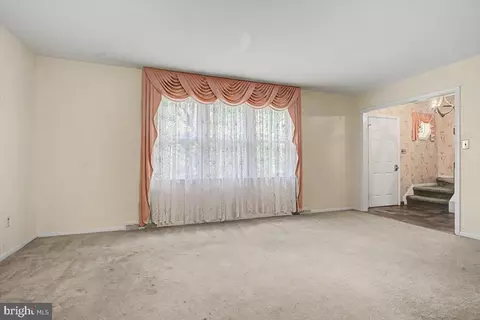 Living - 1 Abbey Ct, Bear, DE 19701 photo 1 of 4