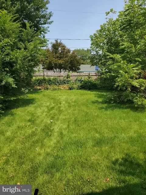 Exterior - 708 Donald Dr, Newark, DE 19713 photo 5 of 6