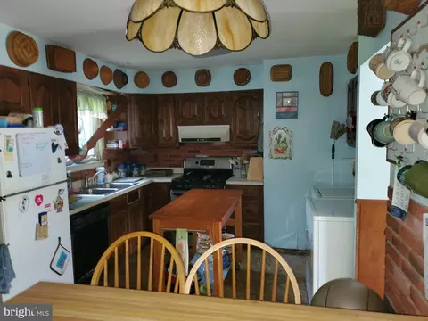 Kitchen - 708 Donald Dr, Newark, DE 19713 photo 1 of 3