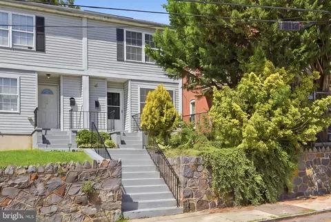 106 6th Ave, Wilmington, DE 19805