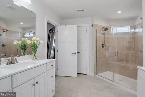Entry Way - 558 Spring Hollow Dr, Middletown, DE 19709 photo 10 of 17