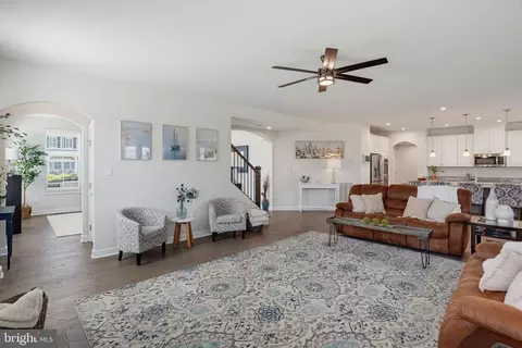 Entry Way - 558 Spring Hollow Dr, Middletown, DE 19709 photo 3 of 17