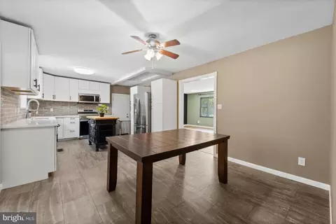 Entry Way - 311 Pine Tree Rd, Townsend, DE 19734 photo 1 of 7