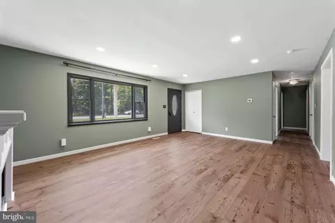 Living - 311 Pine Tree Rd, Townsend, DE 19734 photo 2 of 2