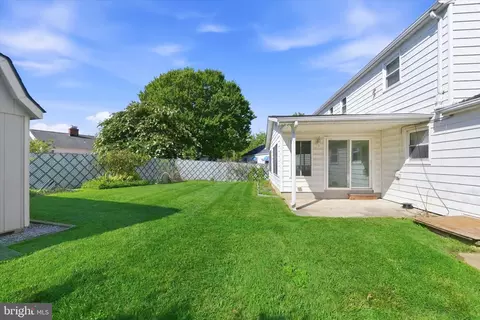 Exterior - 17 Millwright, Newark, DE 19711 photo 6 of 8
