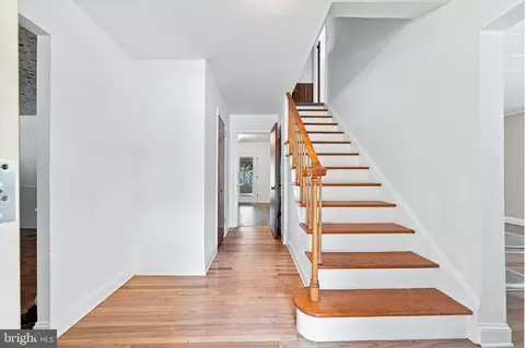 Entry Way - 17 Millwright, Newark, DE 19711 photo 1 of 4