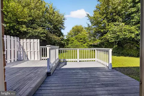 Exterior - 18 Defoe Cir, Newark, DE 19702 photo 2 of 3