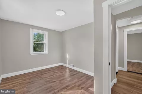 Entry Way - 927 Old Harmony Rd, Newark, DE 19713 photo 6 of 6