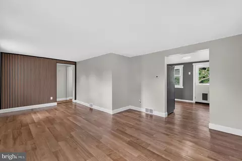 Entry Way - 927 Old Harmony Rd, Newark, DE 19713 photo 1 of 6