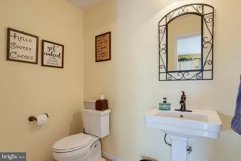 Bath - 346 E Harvest Ln, Middletown, DE 19709 photo 1 of 4