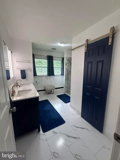 Bath - 2174 B Porter Rd, Bear, DE 19701 photo 1 of 7
