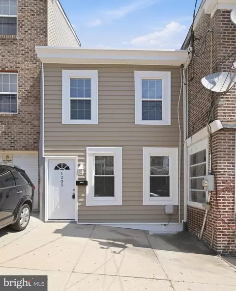 1205 Oak St, Wilmington, DE 19805
