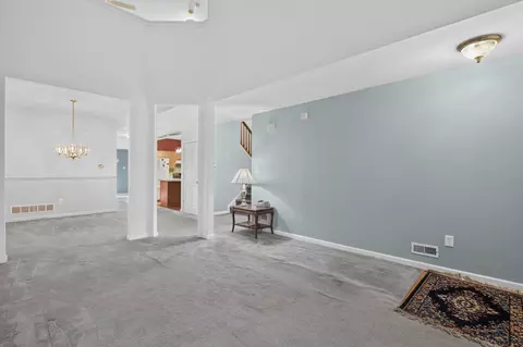 Living - 626 Kendall Dr, Bear, DE 19701 photo 1 of 3