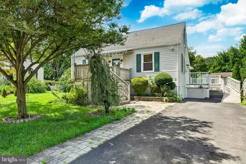 Exterior - 5 Devon Rd, Wilmington, DE 19809 photo 3 of 5