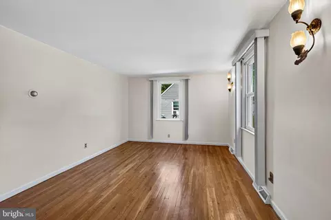 Living - 5 Devon Rd, Wilmington, DE 19809 photo 1 of 11