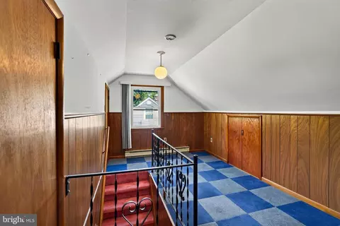 Entry Way - 5 Devon Rd, Wilmington, DE 19809 photo 6 of 7