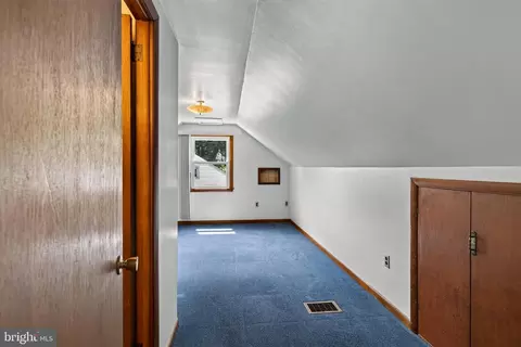 Entry Way - 5 Devon Rd, Wilmington, DE 19809 photo 7 of 7