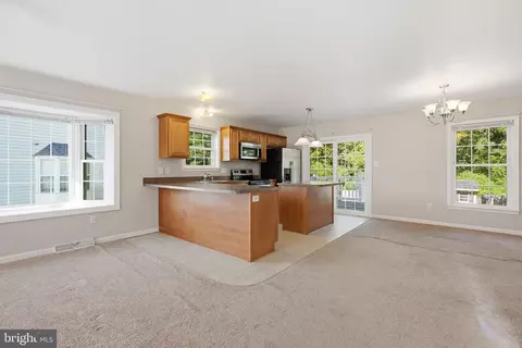 Living - 967 Rue Madora, Bear, DE 19701 photo 1 of 4