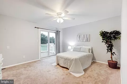 Bedroom - 133 E Green Valley Cir, Newark, DE 19711 photo 1 of 10