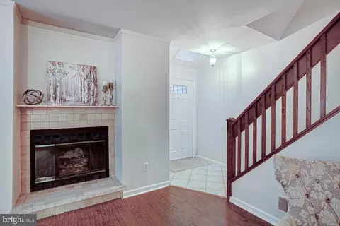 Entry Way - 133 E Green Valley Cir, Newark, DE 19711 photo 1 of 7