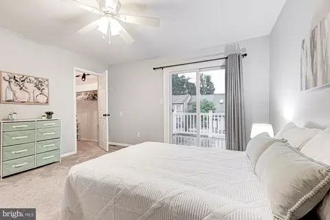 Bedroom - 133 E Green Valley Cir, Newark, DE 19711 photo 2 of 10