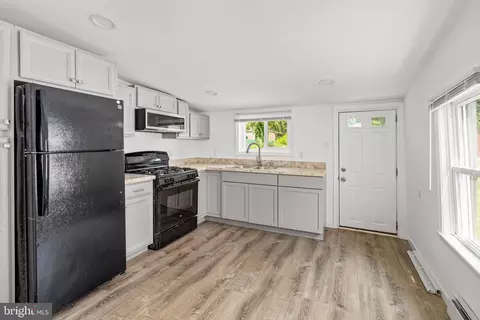 Kitchen - 129 E Main St, Middletown, DE 19709 photo 1 of 2