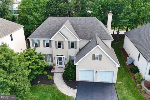 11 Kendall Ct, Wilmington, DE 19803