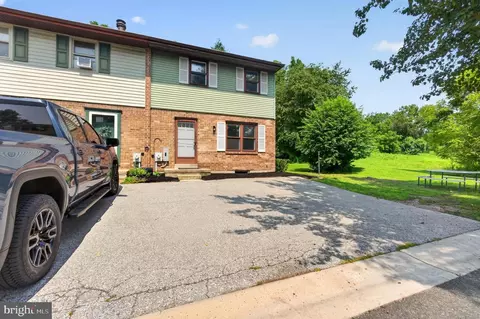 4800 Plum Run Ct, Wilmington, DE 19808