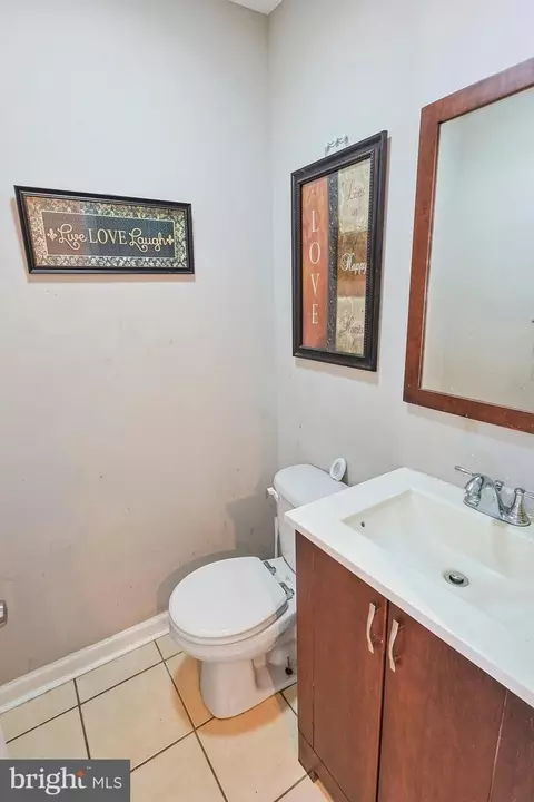 Bath - 152 Whitburn Pl, Newark, DE 19702 photo 1 of 1