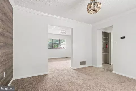Entry Way - 737 Fox Chase Cir, Bear, DE 19701 photo 4 of 6