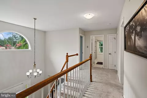 Entry Way - 13 Willow Creek Ln, Newark, DE 19711 photo 5 of 6