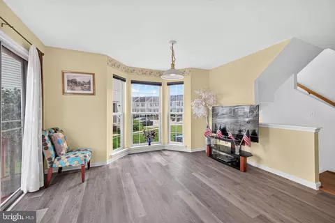 Living - 134 Darling St, Newark, DE 19702 photo 1 of 1