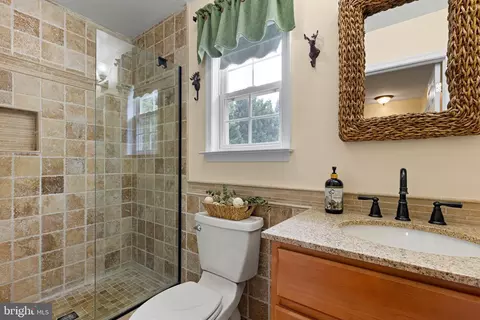 Bath - 206 W Thomas Ct, Middletown, DE 19709 photo 4 of 4