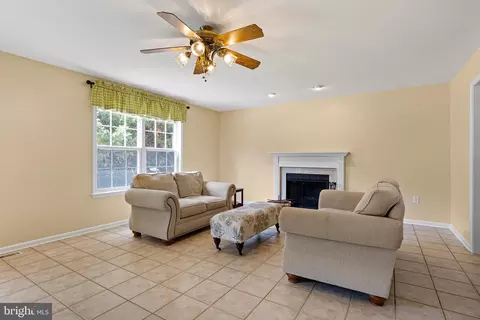 Living - 206 W Thomas Ct, Middletown, DE 19709 photo 1 of 7