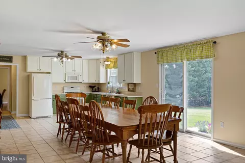 Dining - 206 W Thomas Ct, Middletown, DE 19709 photo 2 of 2