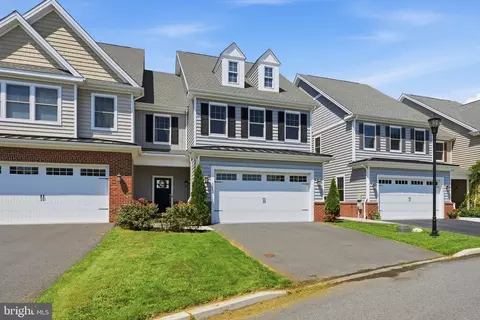507 Cook St, Delaware City, DE 19706