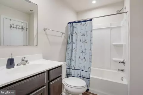 Entry Way - 181 Wye Oak Dr, Townsend, DE 19734 photo 10 of 11
